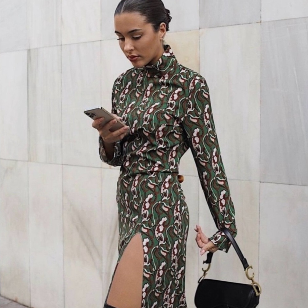 Zara Elegant printed midi dress. NWT